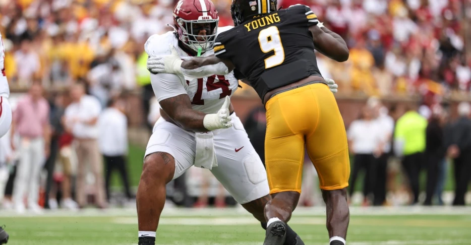 Week 9 CFB preview, prospect spotlight, live game message board and fan discussion