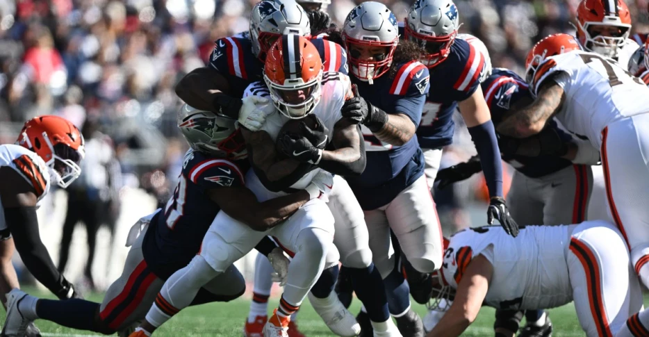 Browns injuries pile up in Week 8: Rookies, starters leave game; high ankle sprain likely to sideline key player