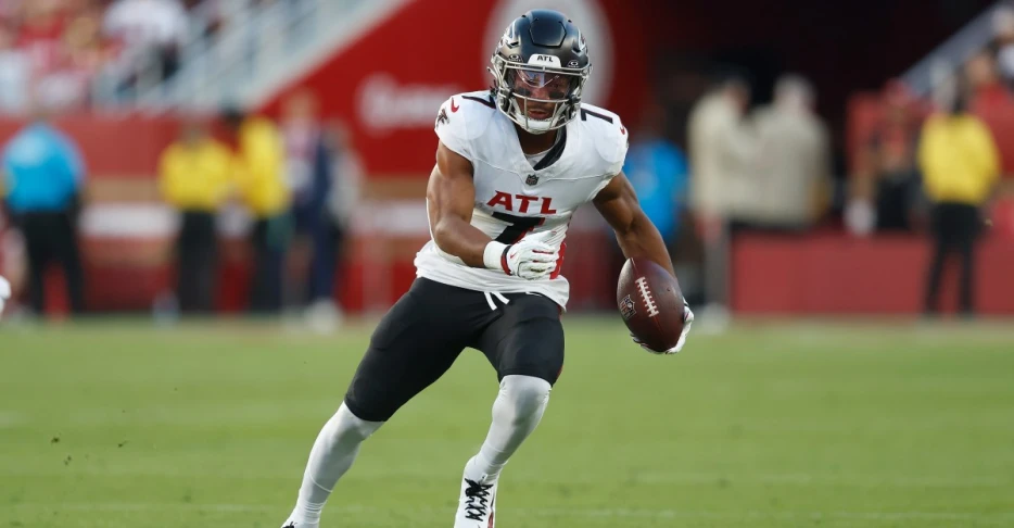 Dolphins Fans Share Which Falcons Players They Would Steal/Game Predicitons