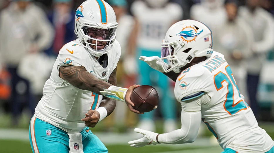 Dolphins’ Tua Tagavailoa somehow posts best half of season despite swollen eye