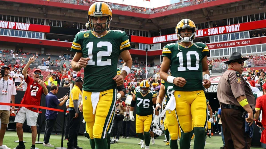 Packers’ Jordan Love reveals what he, Aaron Rodgers still text about