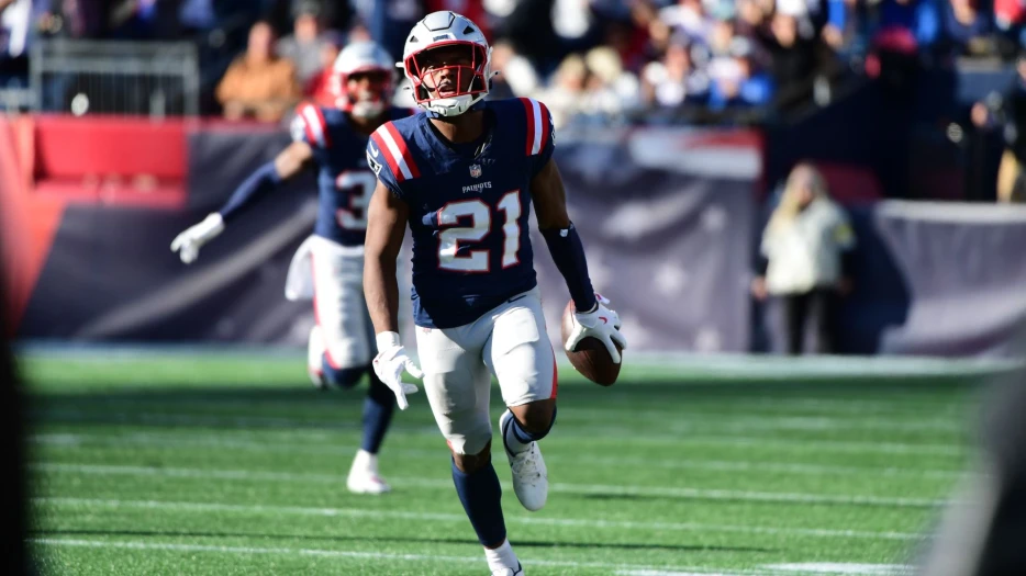 Patriots Post Epic Photo Of Highlight Play From Week 8 Win