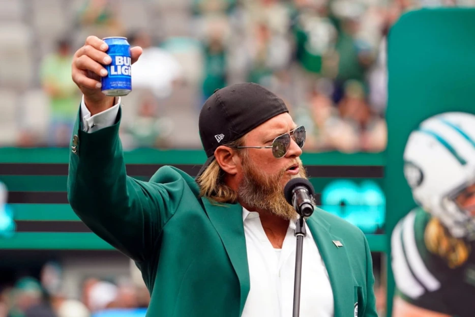 Rex Ryan Brought to Tears, Mark Sanchez and Other Jets Veterans Remember Nick Mangold