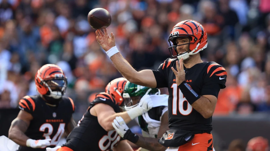 Bengals QB Joe Flacco gets shoulder injury update ahead of Bears matchup