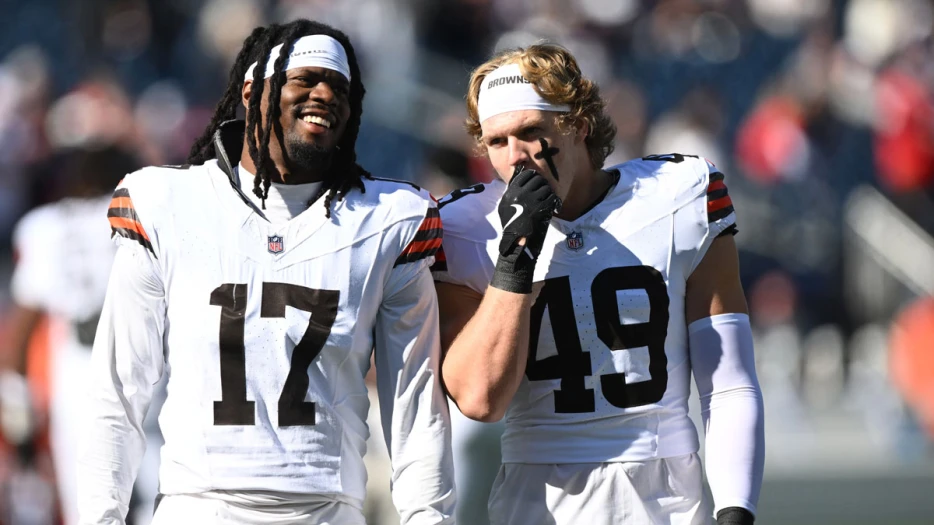 Browns’ Carson Schwesinger Suffers High Ankle Sprain