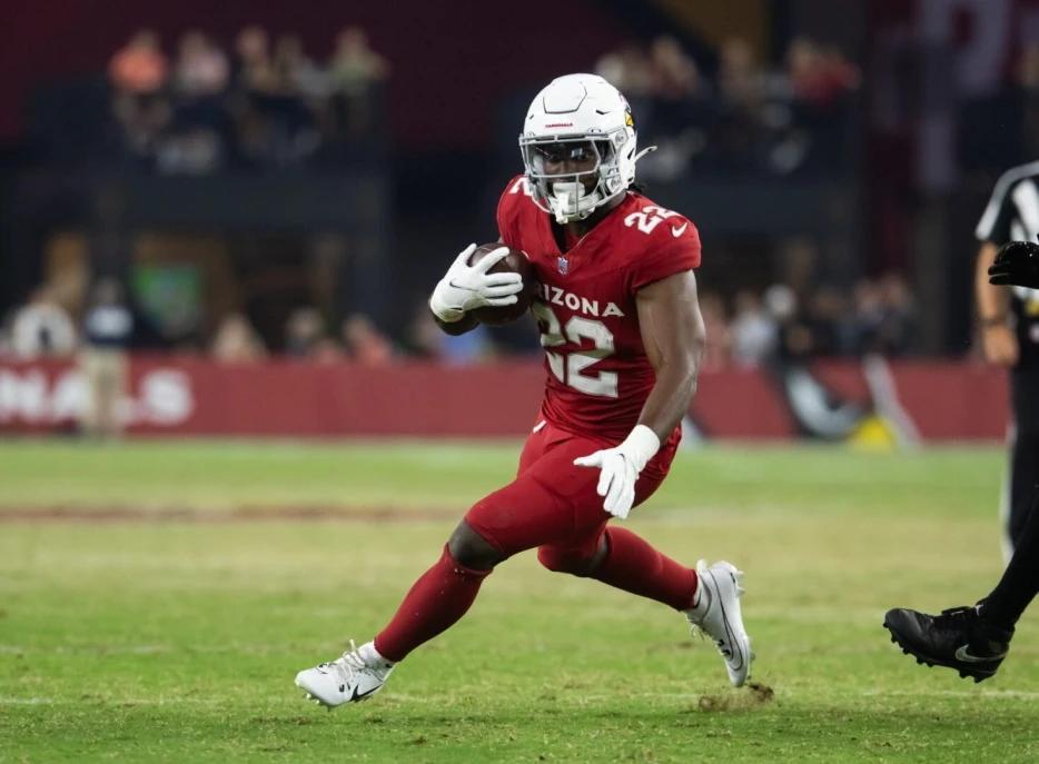 Cardinals Release RB Michael Carter