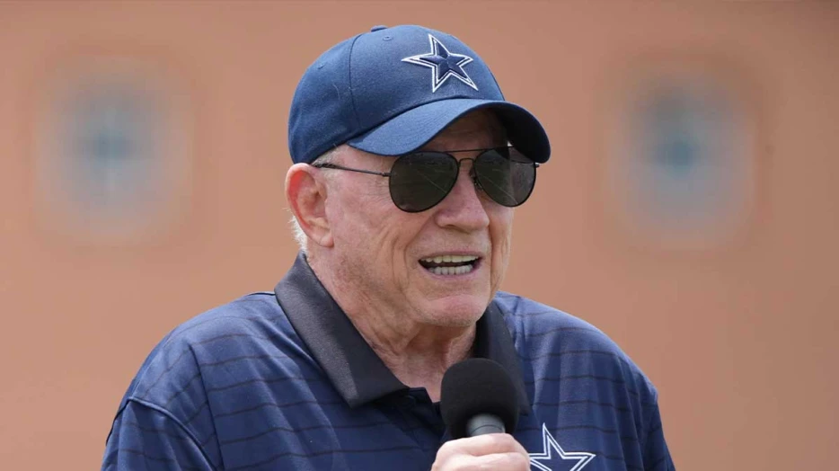 Jerry Jones’ rambling trade take on Cowboys’ defense will leave your head spinning