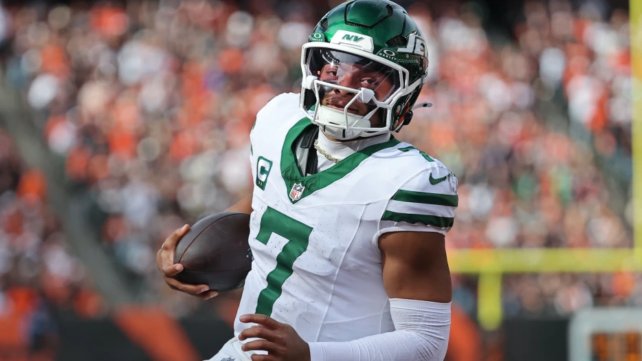 Justin Fields Reveals Being A Member Of The New York Jets Left Him Crying In His Closet