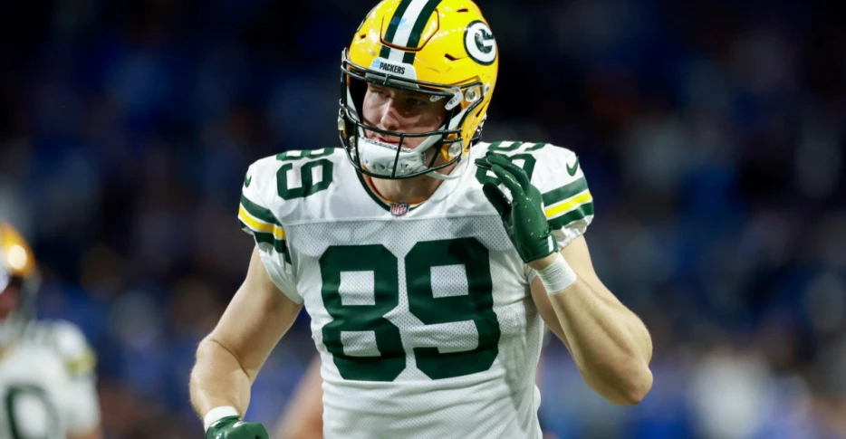 Minnesota Vikings claim former Green Bay Packer on waivers