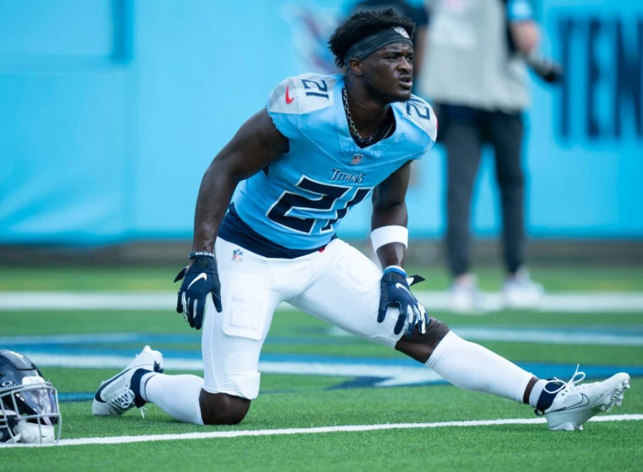 Rams Acquire Roger McCreary From Titans