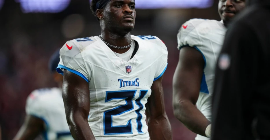 Rams trade for Roger McCreary, adding to CB room