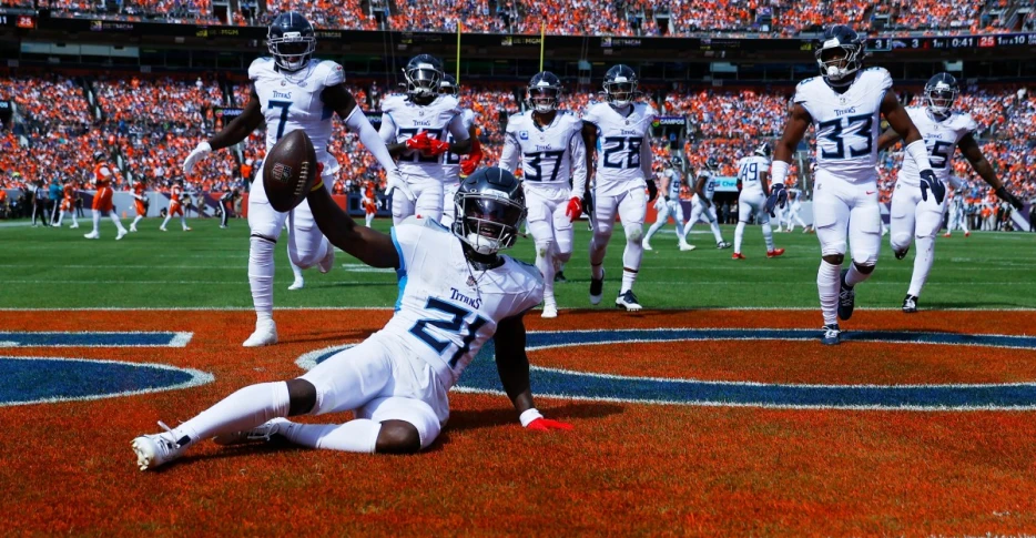 Titans trade Roger McCreary to Rams