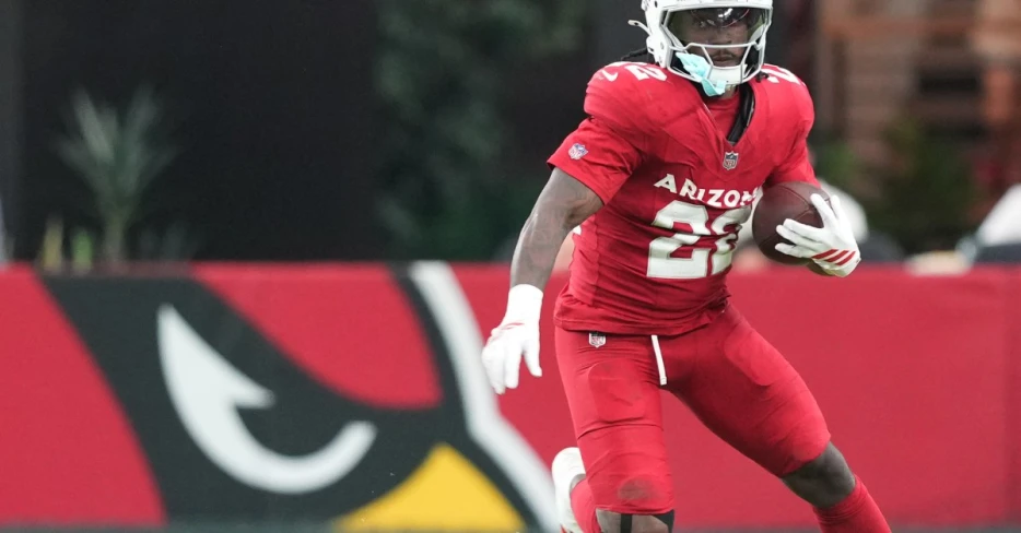 Arizona Cardinals release Michael Carter, Darren Hall