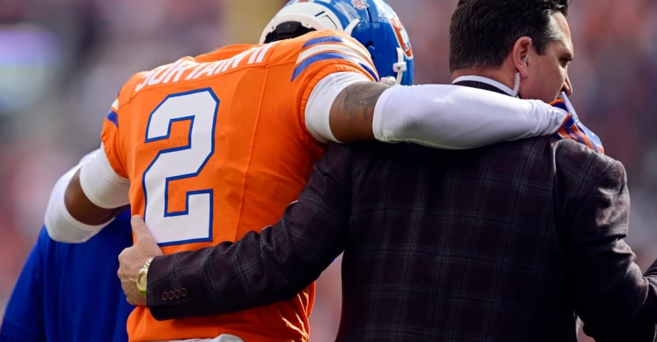 Broncos star CB Pat Surtain II will miss time due to a pectoral injury