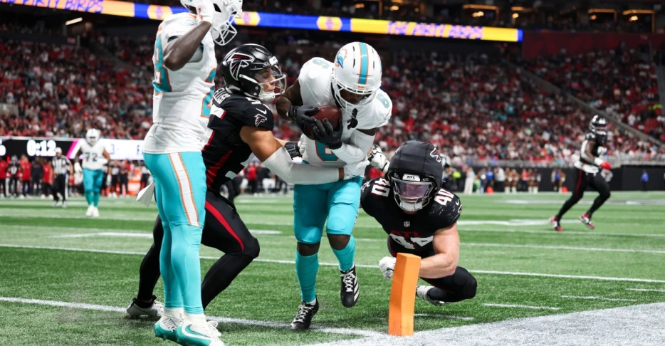 Falcons hit rock bottom, Week 8 film review: Tuesday Takes with Tre’Shon