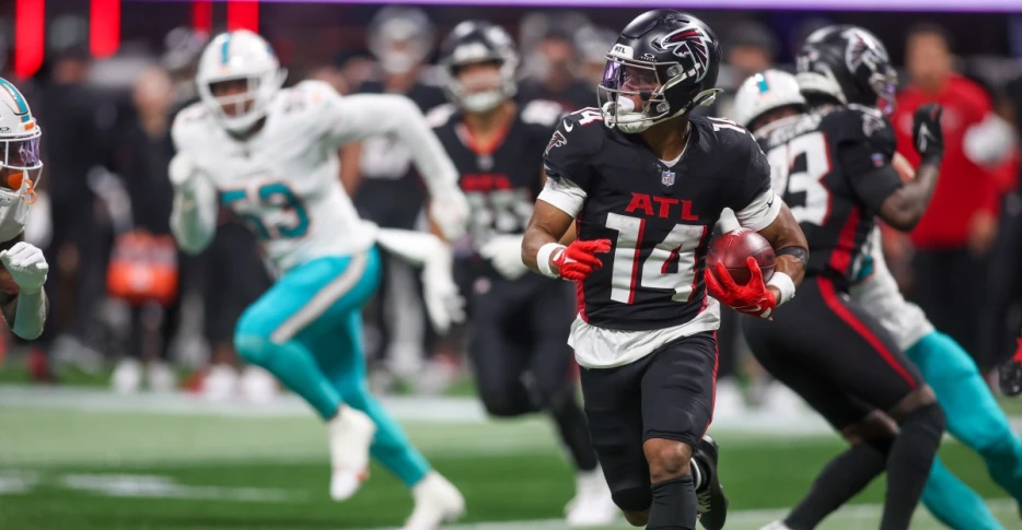 Falcons snap counts from a horror show against the Dolphins