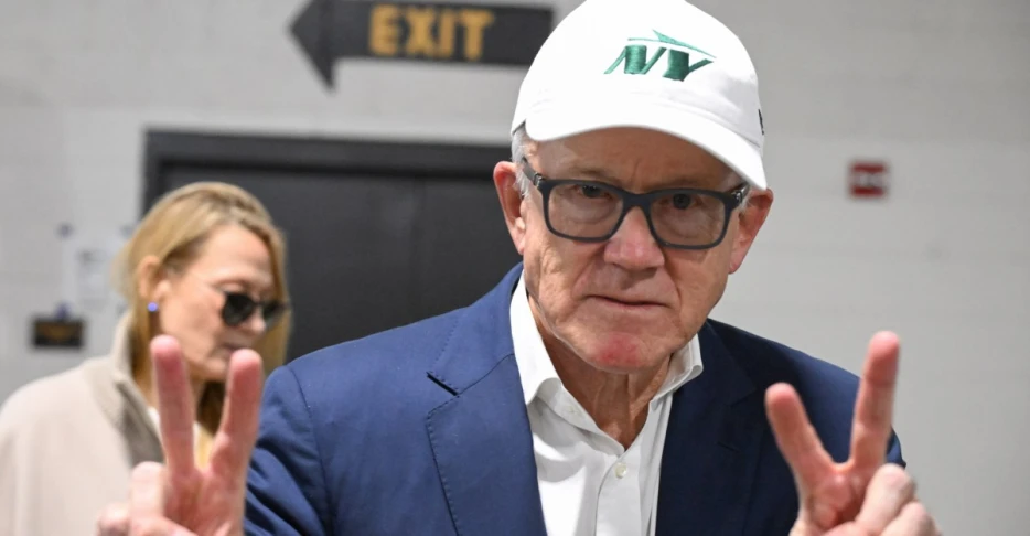 NY Jets: Woody Johnson Deserves the National Media Backlash