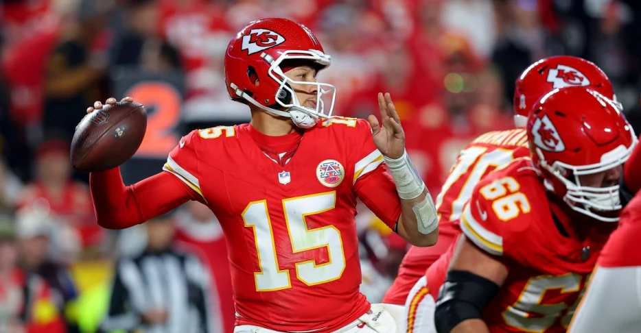 Patrick Mahomes leads Chiefs’ surge in dominant win over Commanders