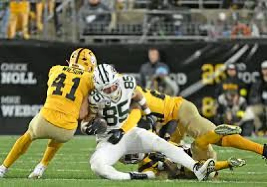 Steelers’ Defense is ‘Historic’ in All of the Wrong Ways