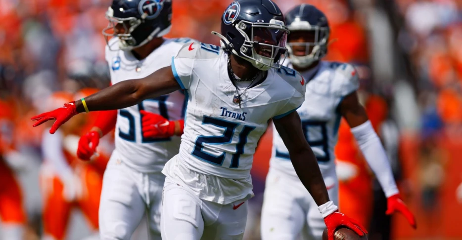 Where does Roger McCreary fit in Rams defense?