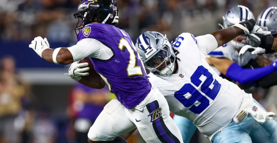 Buffalo Bills sign DT Tommy Akingbesote