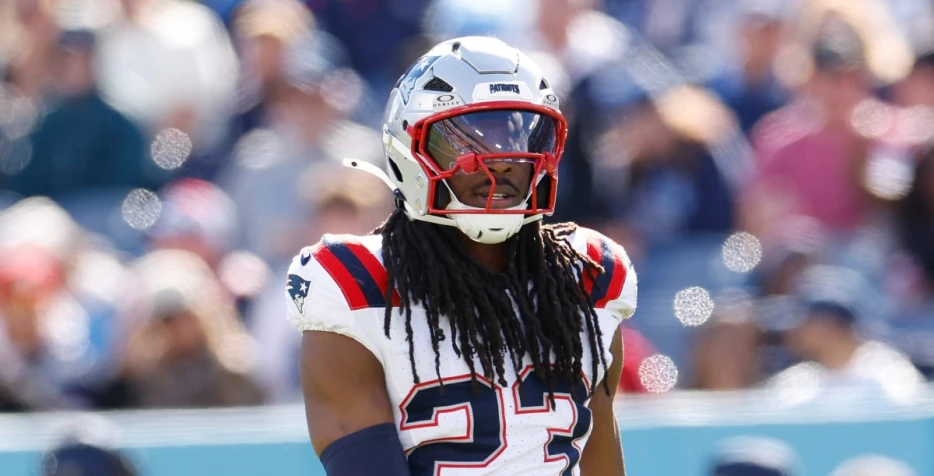 Instant grade for the Patriots trading Keion White to the 49ers