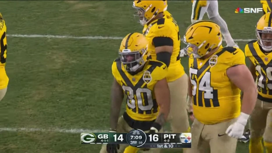 Jaylen Warren Is Changing How Aaron Rodgers Plays The Game