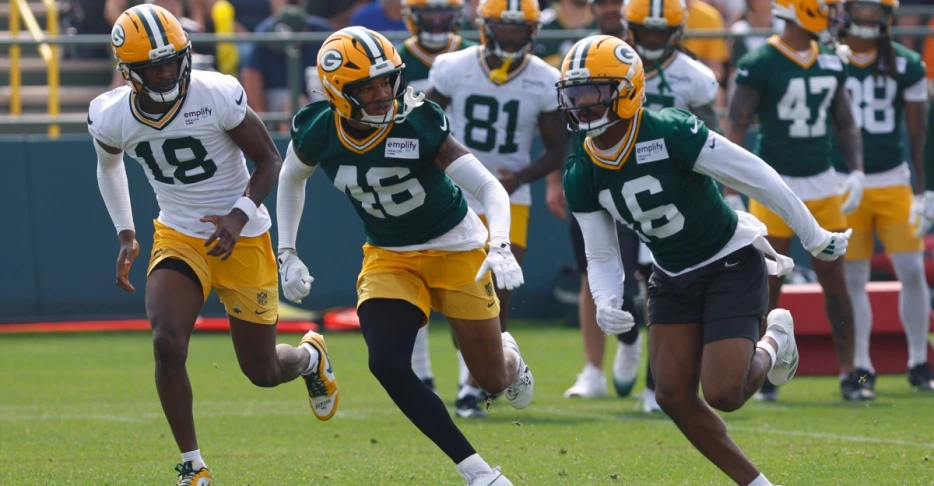 Packers re-sign cornerback