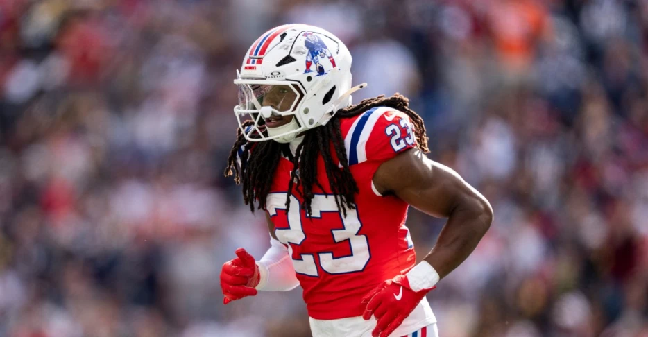 Patriots trade Kyle Dugger to Steelers, per reports