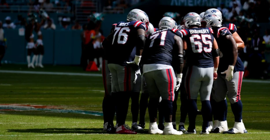 Patriots up-to-date depth chart ahead of Week 9 vs. Falcons
