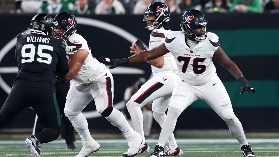 Ravens sign Kenyon Green to practice squad