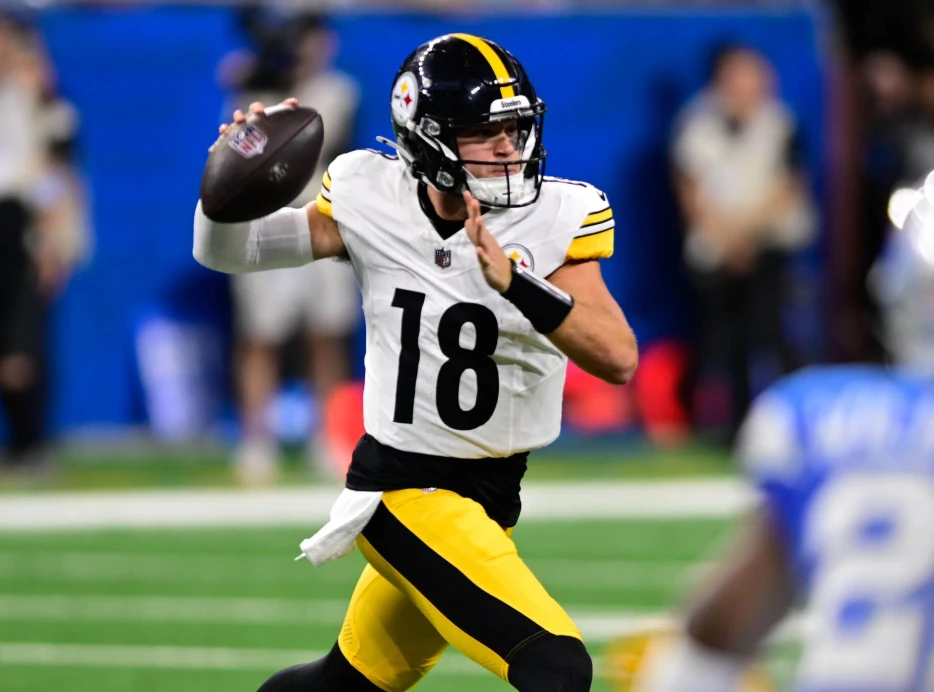 Steelers Bring Back Swiss Army Knife QB/WR