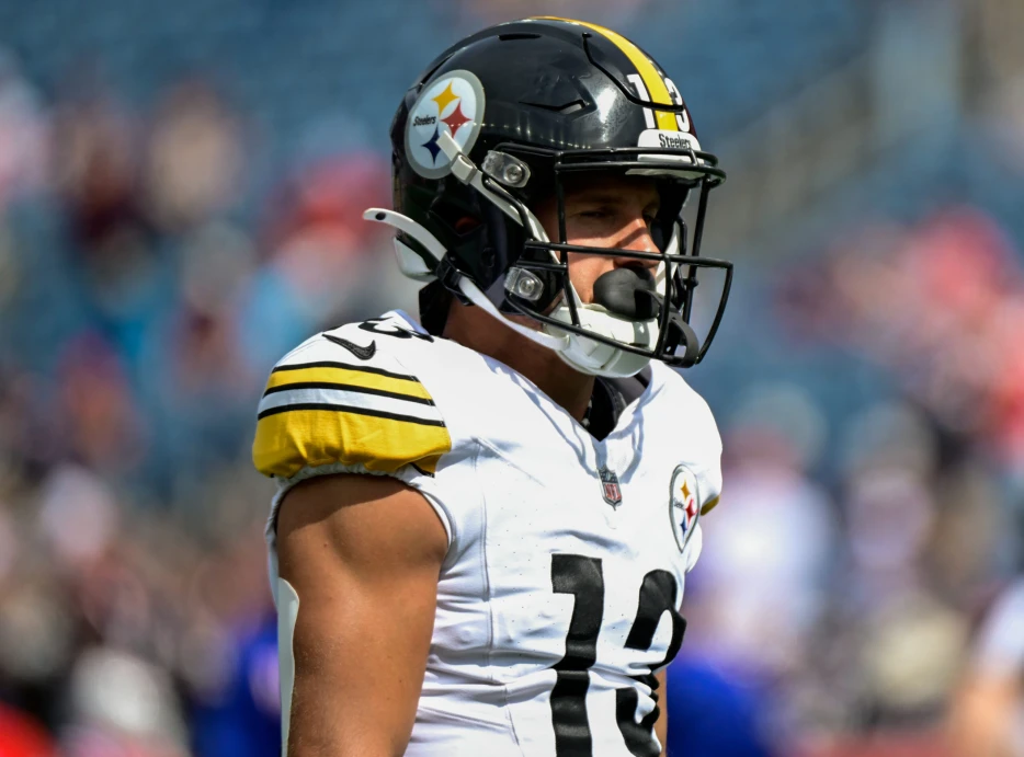Steelers Wide Receiver Battling to Play Through Injury