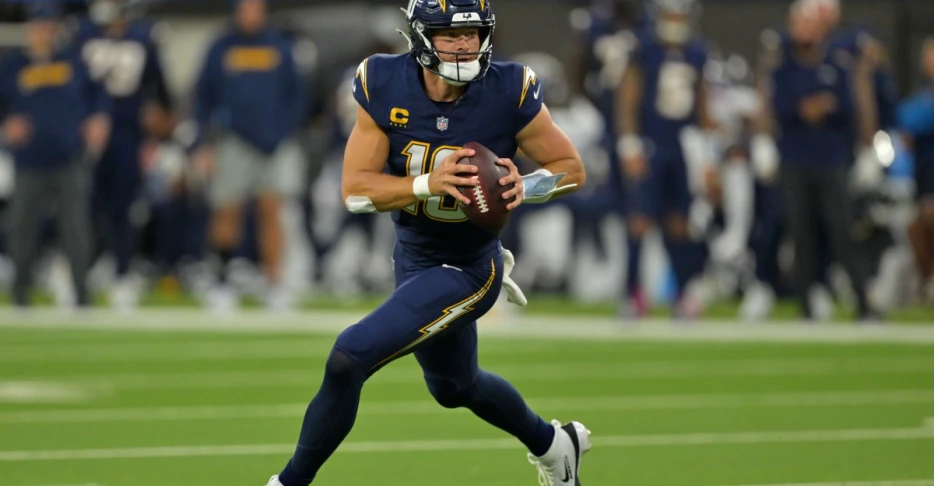 Bolts will wear navy ‘Super Chargers’ uniforms vs. Texans
