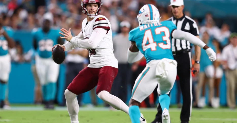 Cardinals work out three quarterbacks on Wednesday