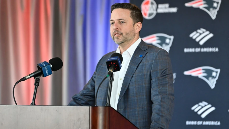 NFL Personality Encourages Patriots To ‘Go All Out’ Before Trade Deadline