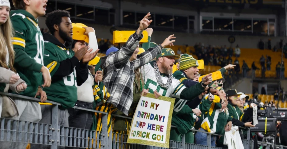 Packers Reacts Survey Week 9