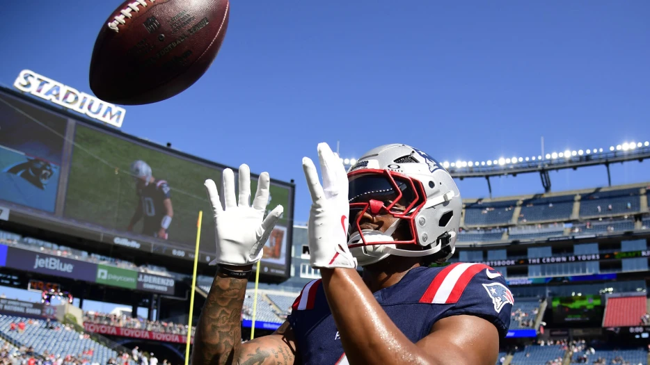 Antonio Gibson’s Wife Shares Update On Patriots’ RB’s Injury Status