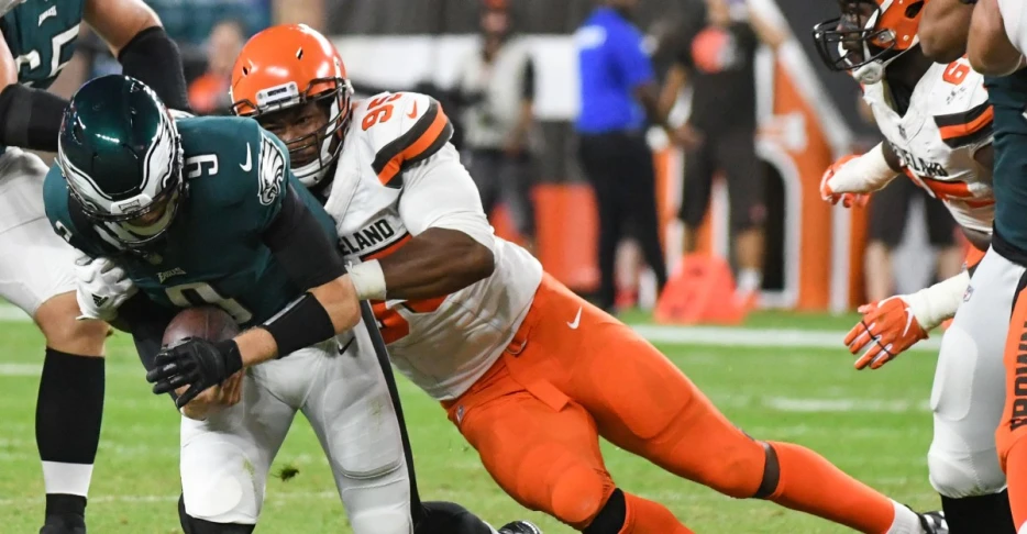 Browns Myles Garrett, Eagles trade rumor makes too much sense for almost everyone