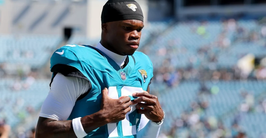 Jaguars Place WR/CB Travis Hunter on Injured Reserve