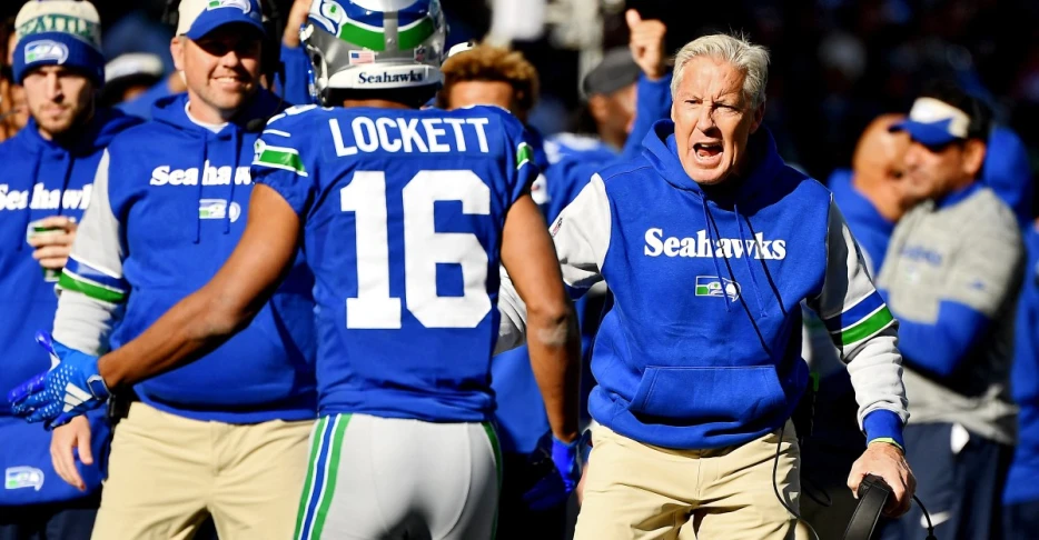 Many fans don’t get Tyler Lockett signing