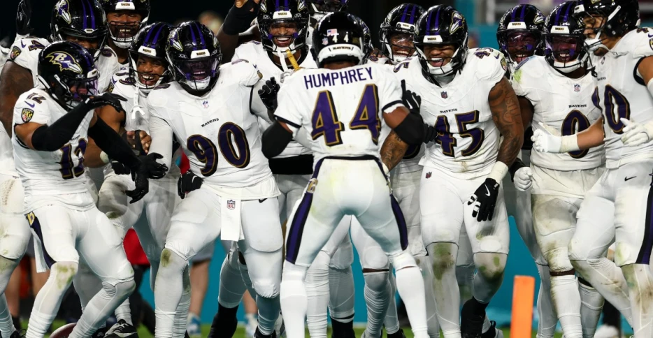 Ravens Snap Count Analysis, Week 9: Balanced playing time in big victory