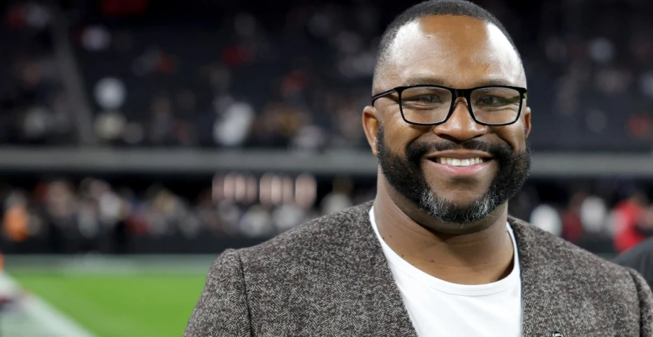 Who is Champ Kelly, Miami Dolphins interim general manager?