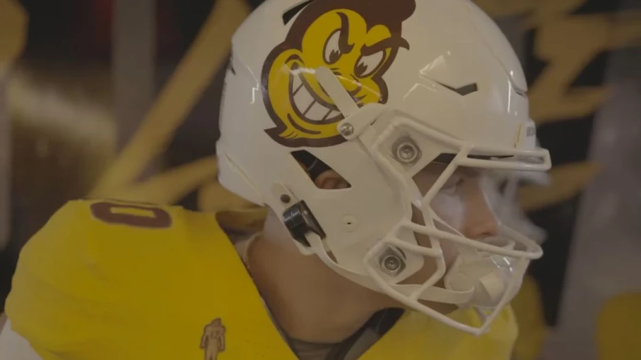 College QB On Steelers’ Radar Out For Season, Unlikely To Enter 2026 NFL Draft 