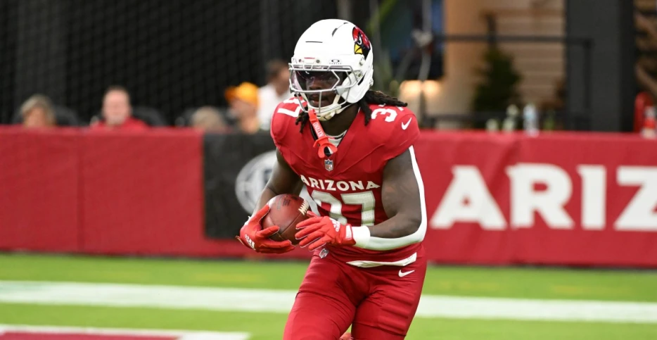 Patriots elevate running back D’Ernest Johnson from practice squad on eve of Week 9