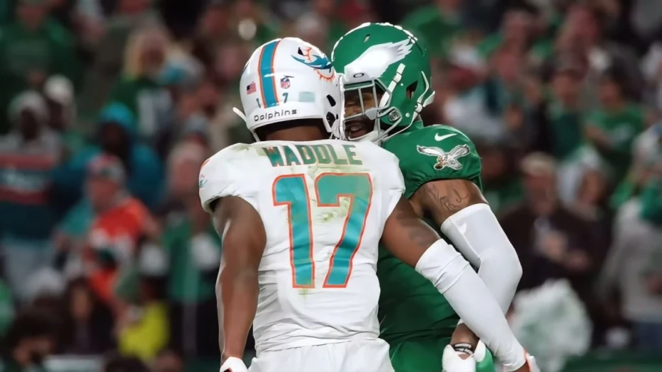 Rapoport: GM Change Puts WR Jaylen Waddle On Trade Block For Potential Trade Deadline Blockbuster