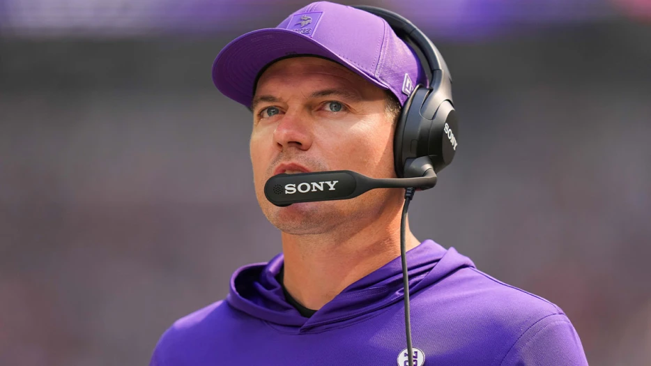 Vikings elevate veteran tight end, cornerback for Lions showdown