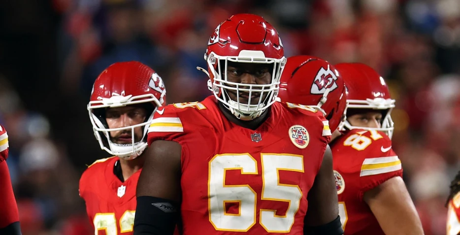 Chiefs-Bills Inactives: Trey Smith will play