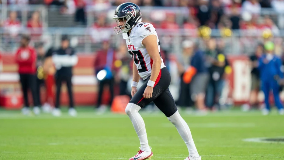 Former Patriot’s Costly Miscue Secures New England’s Week 9 Win