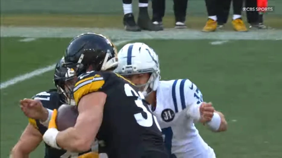 Watch: Jack Sawyer’s First NFL INT Leads To Critical Steelers TD